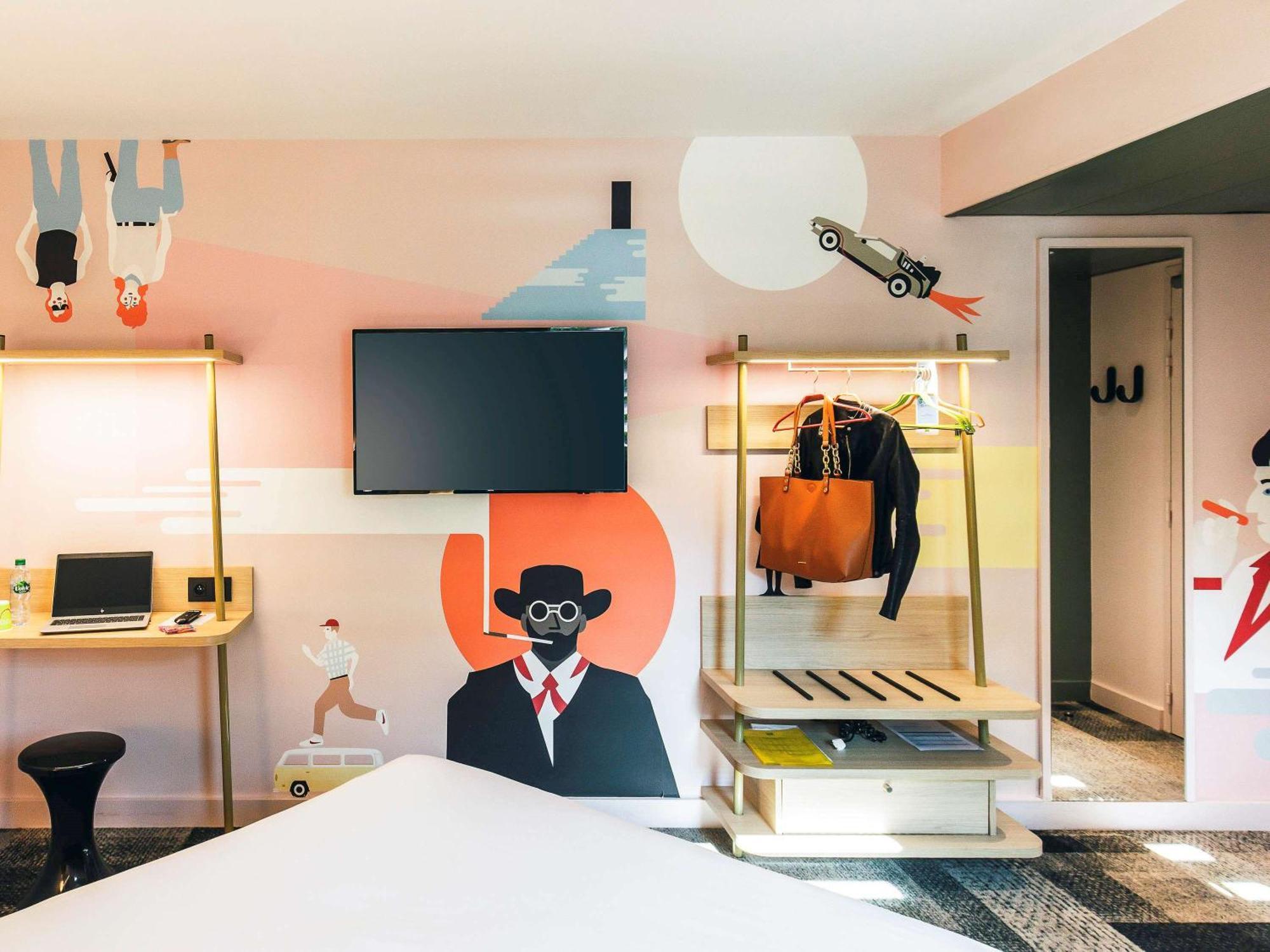 Hotel Ibis Styles Lyon Centre Confluence Exterior foto
