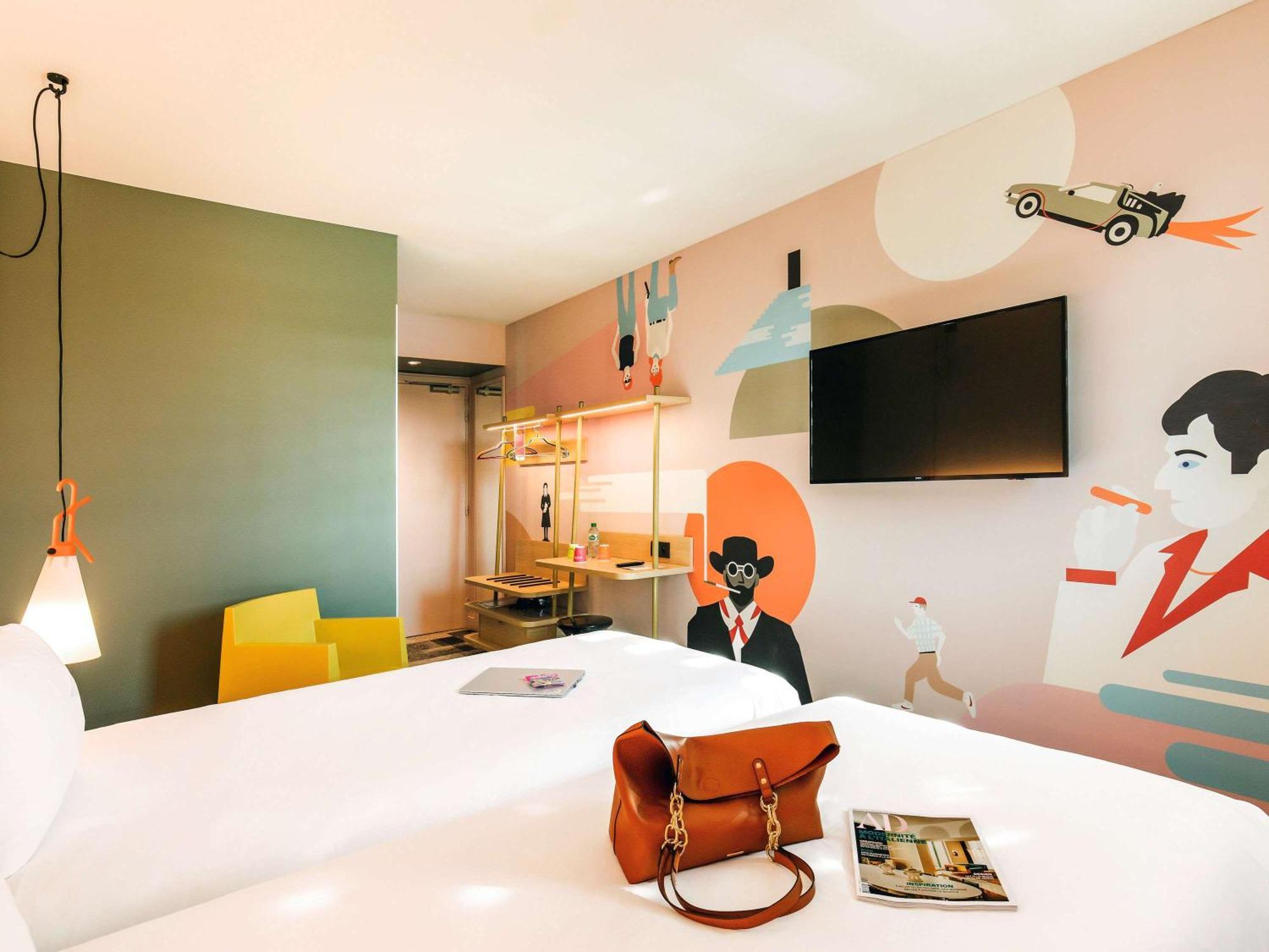 Hotel Ibis Styles Lyon Centre Confluence Exterior foto